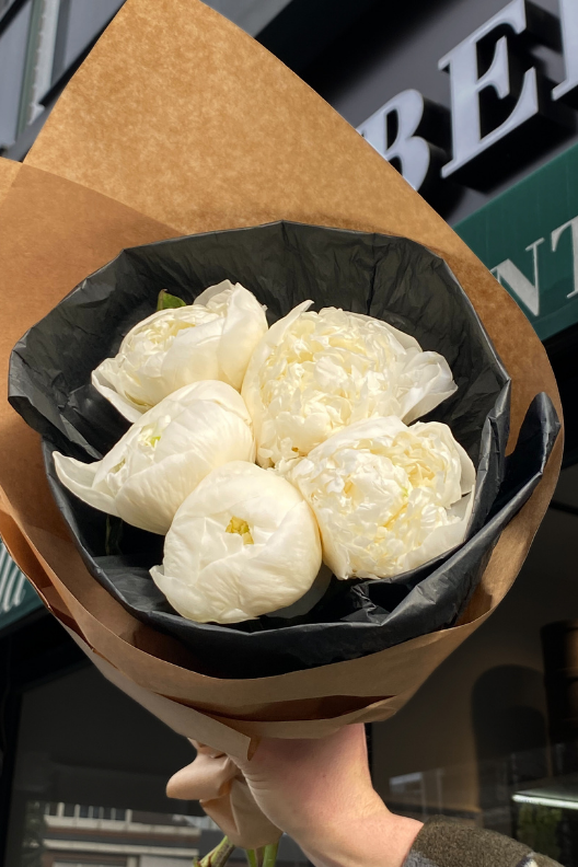 5 Beyaz Şakayık Buketi