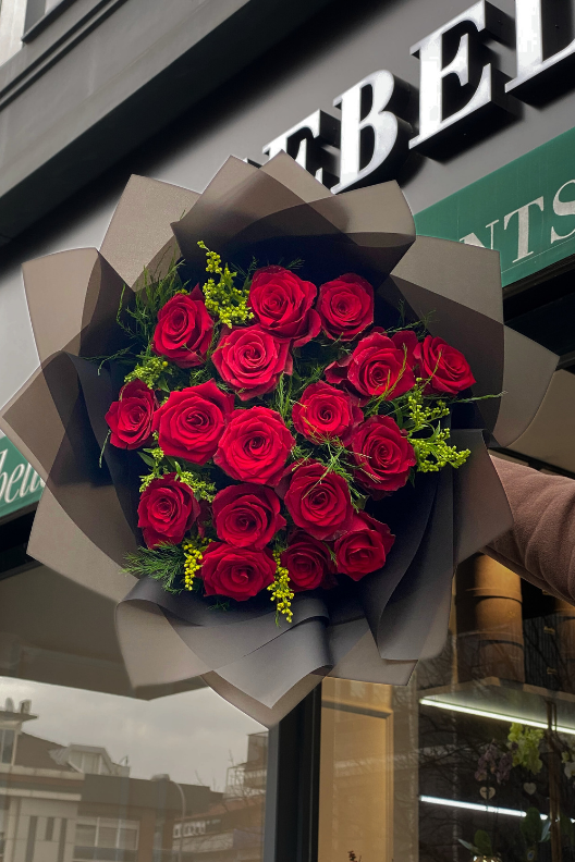 17 Kırmızı Gül Buketi