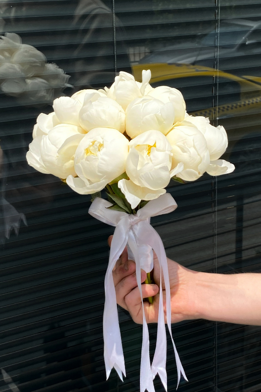 15 Beyaz Şakayık Gelin Buketi