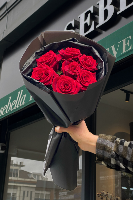 7 Kırmızı Gül Buketi