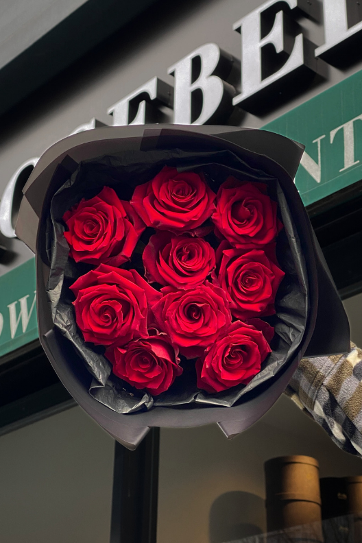 9 Kırmızı Gül Buketi