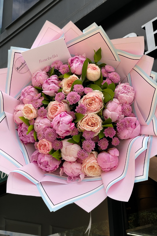 Pink In Bloom Gül Şakayık Buketi