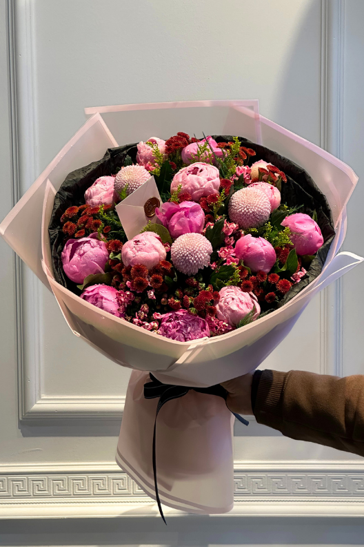 Rosebella Signature Pembe Şakayık Buketi