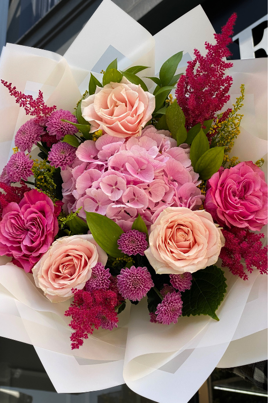 Pink Petal Dream Karışık Buket