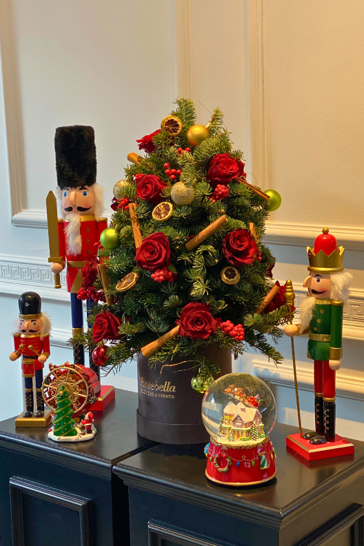 Kutuda Yılbaşı Ağacı