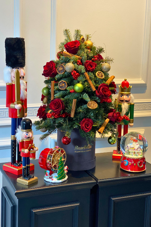 Kutuda Yılbaşı Ağacı