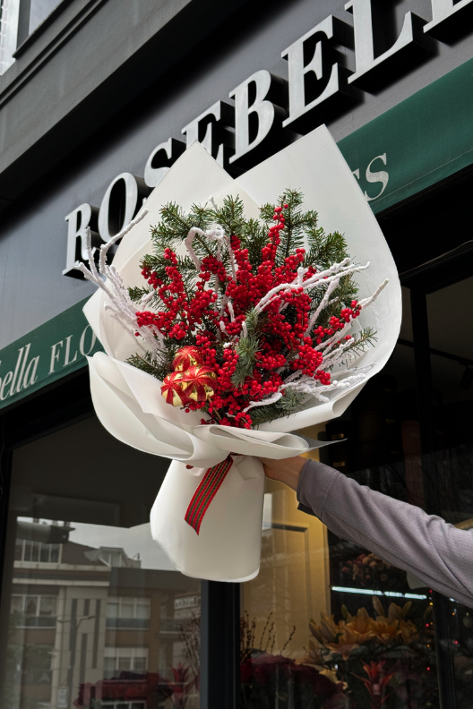 Ilex Yeni Yıl Buketi