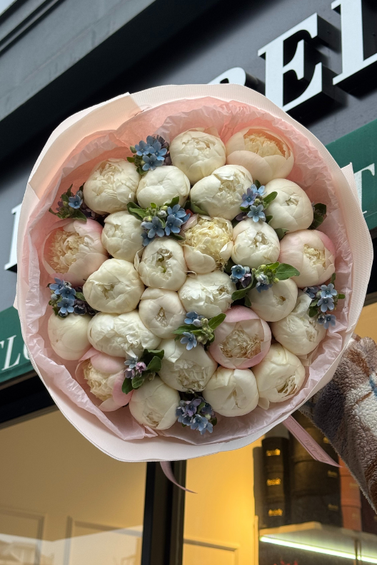 25 Beyaz Pembe Şakayık Buketi