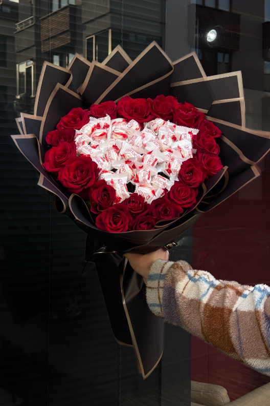 Kalpli Gül Çikolata Buketi