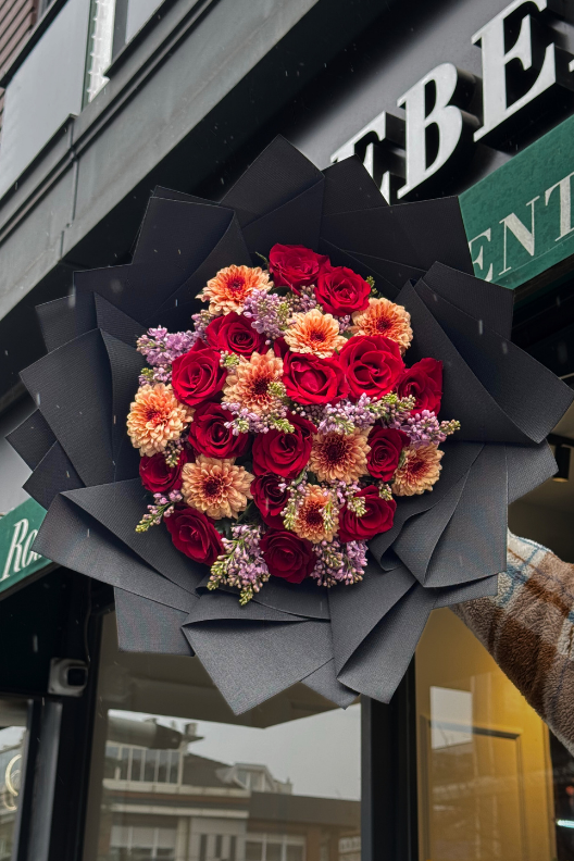 Kırmızı Gül Anastasya Leylak Buketi