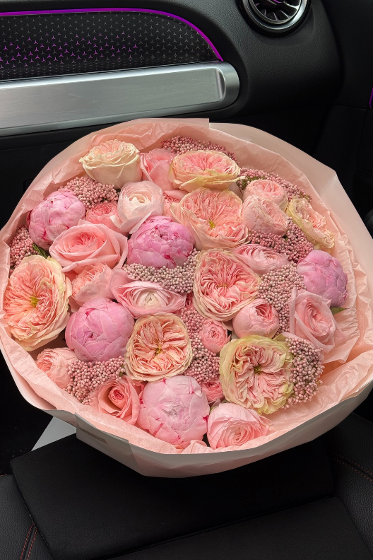 Hollanda Gülleri Pembe Şakayık Buketi