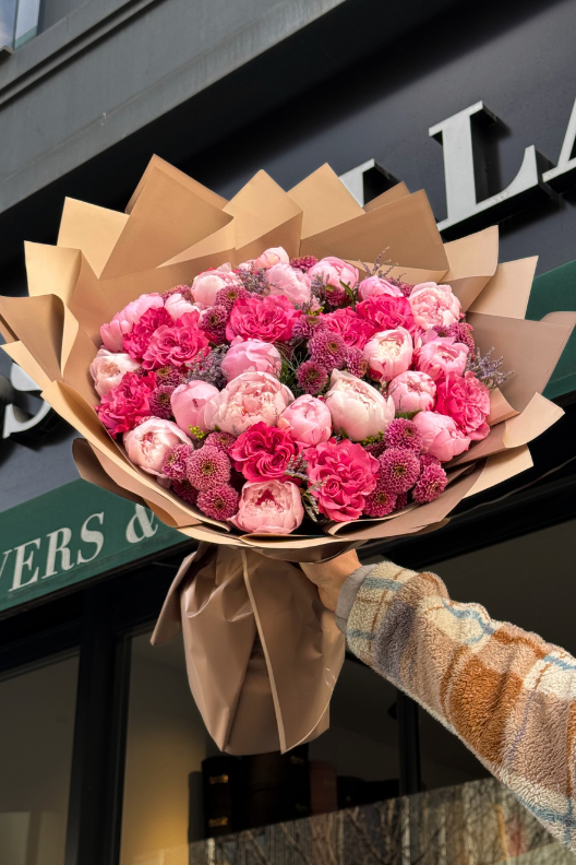 Romantik Dream Gül Şakayık Buketi