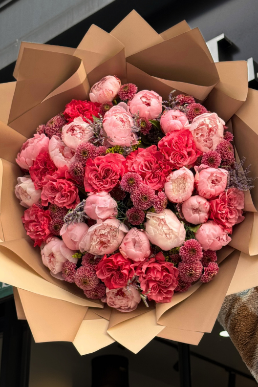 Romantik Dream Gül Şakayık Buketi