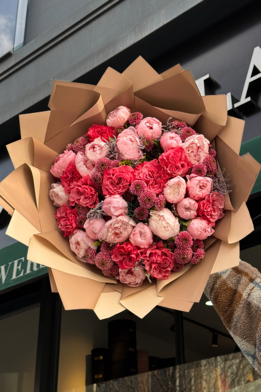 Romantik Dream Gül Şakayık Buketi