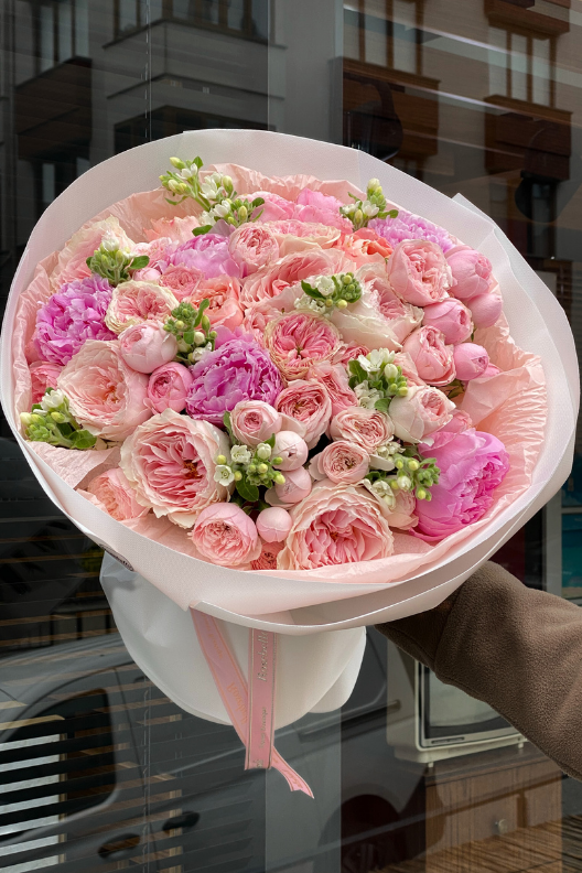 Pembe Şakayık Premium Çardak Güller Buketi