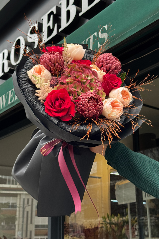 Autumn Elegance – Juliet & Bordeaux Lüks Buket