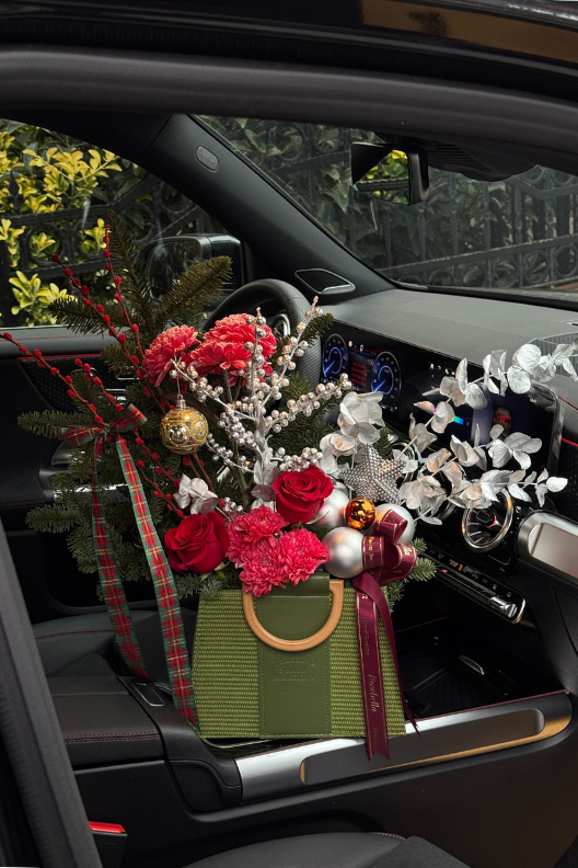 Yılbaşına Özel Mini Çanta Aranjmanı