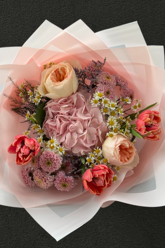 Pembe Ortanca & Juliet Gülleri Premium Buketi