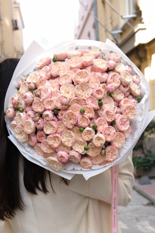 Royal Blush Pembe Güller Buketi