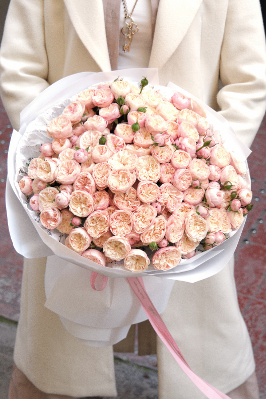 Royal Blush Pembe Güller Buketi