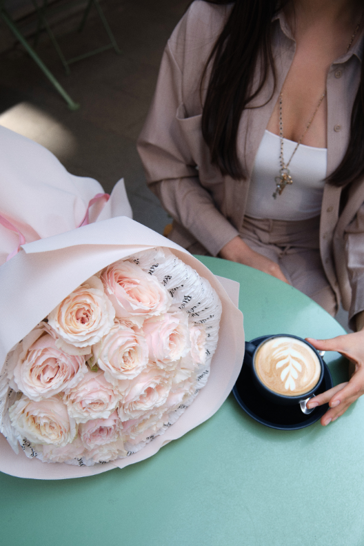 Tsumugi Blush – 15 Dal Wabara Gül Buketi