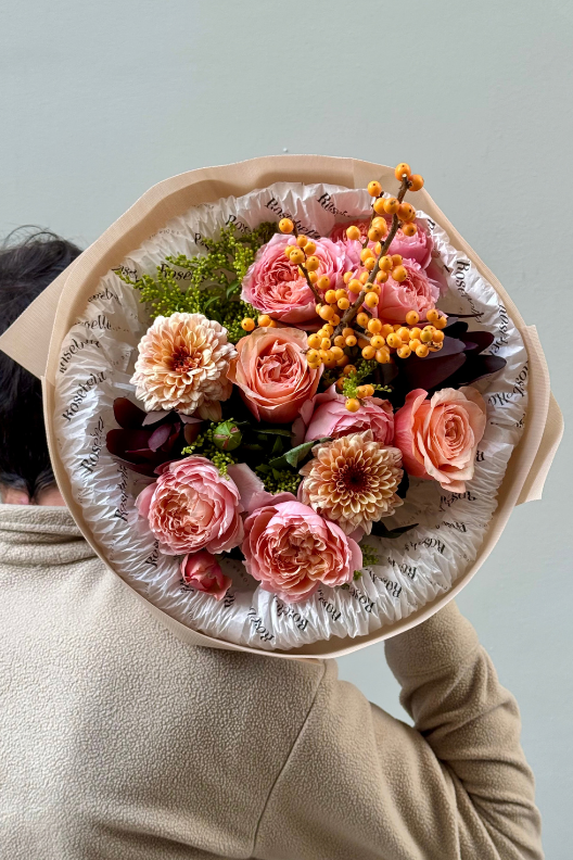 Sonbahar Çiçek Buketi – Amber Rosé