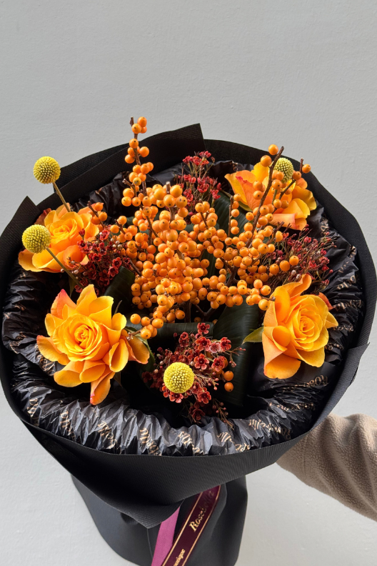 Sonbahar Çiçek Buketi – Amber Noir