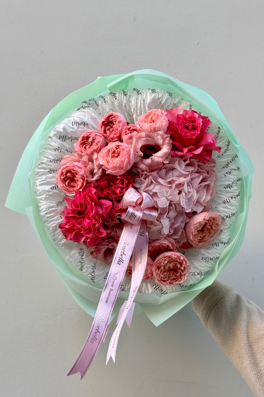 Pembe Çiçek Buketi – Rosé Éclat