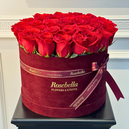 Kutuda lüks gül tasarımları – özel ambalajlı premium güller